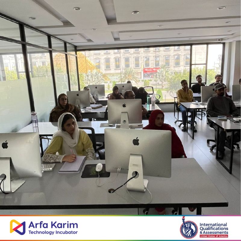 Arfa Karim Technology Incubator · Live Lecture